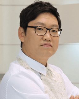 사업단장 서동만 교수